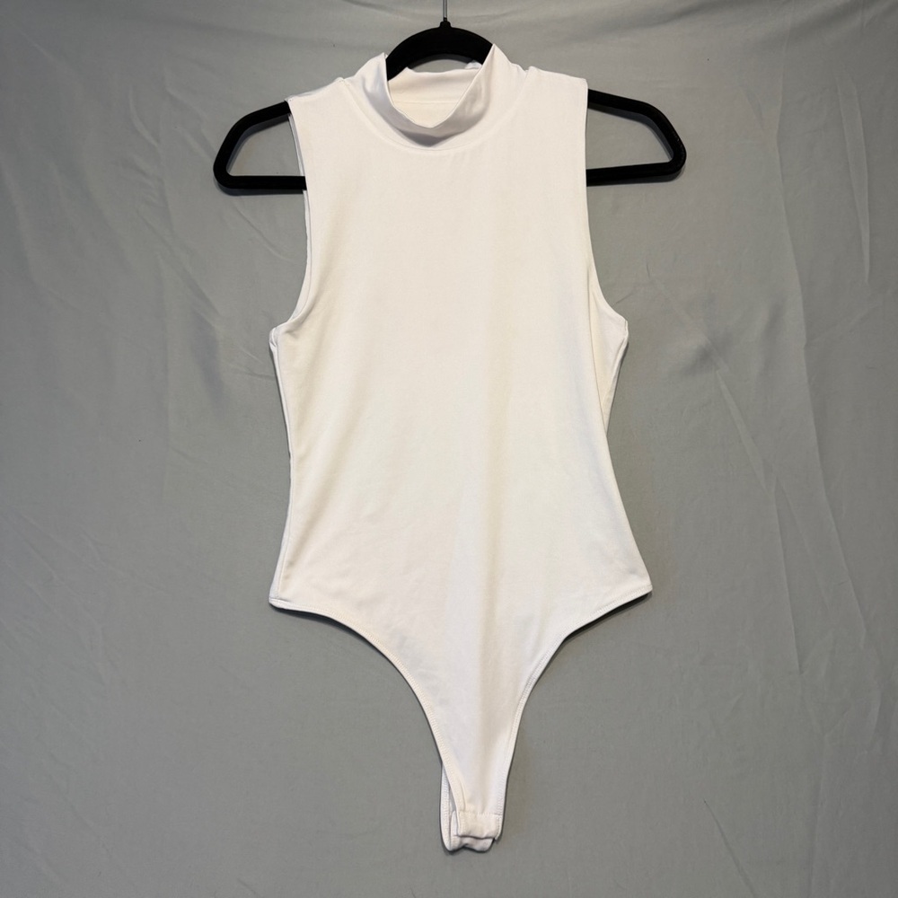 SWS Contour Womens Mock Neck Bodysuit Medium White Thong Clean Girl Layers